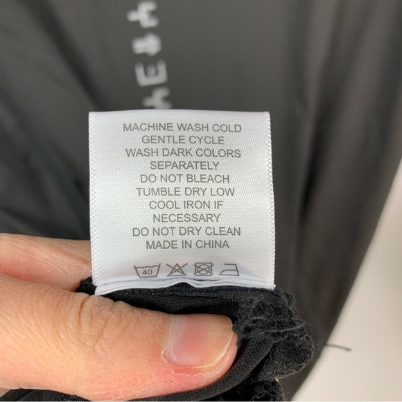 NWT Marvel Wakanda Forever x Actively Black Workout Top Hoodie Large L - Picture 5 of 10